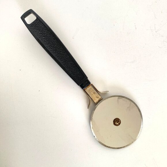 Retro EKCO Pizza Cutter Stainless Steel Blade Black Handle Kitchen Tool Gadget - Picture 1 of 10